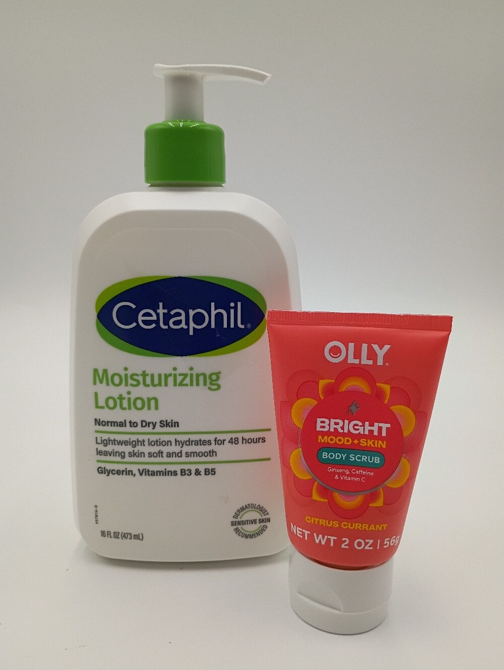 Cetaphil Moisturizing Lotion Skin Hydrates For 48 Hours. 16 Fl Oz Bonus Scrub